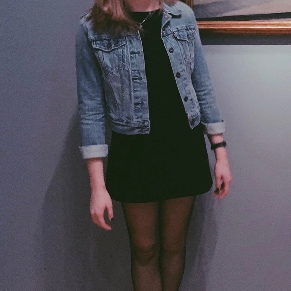 Levi’s Denim Jacket size Small - great condition! - Picture 4 of 5